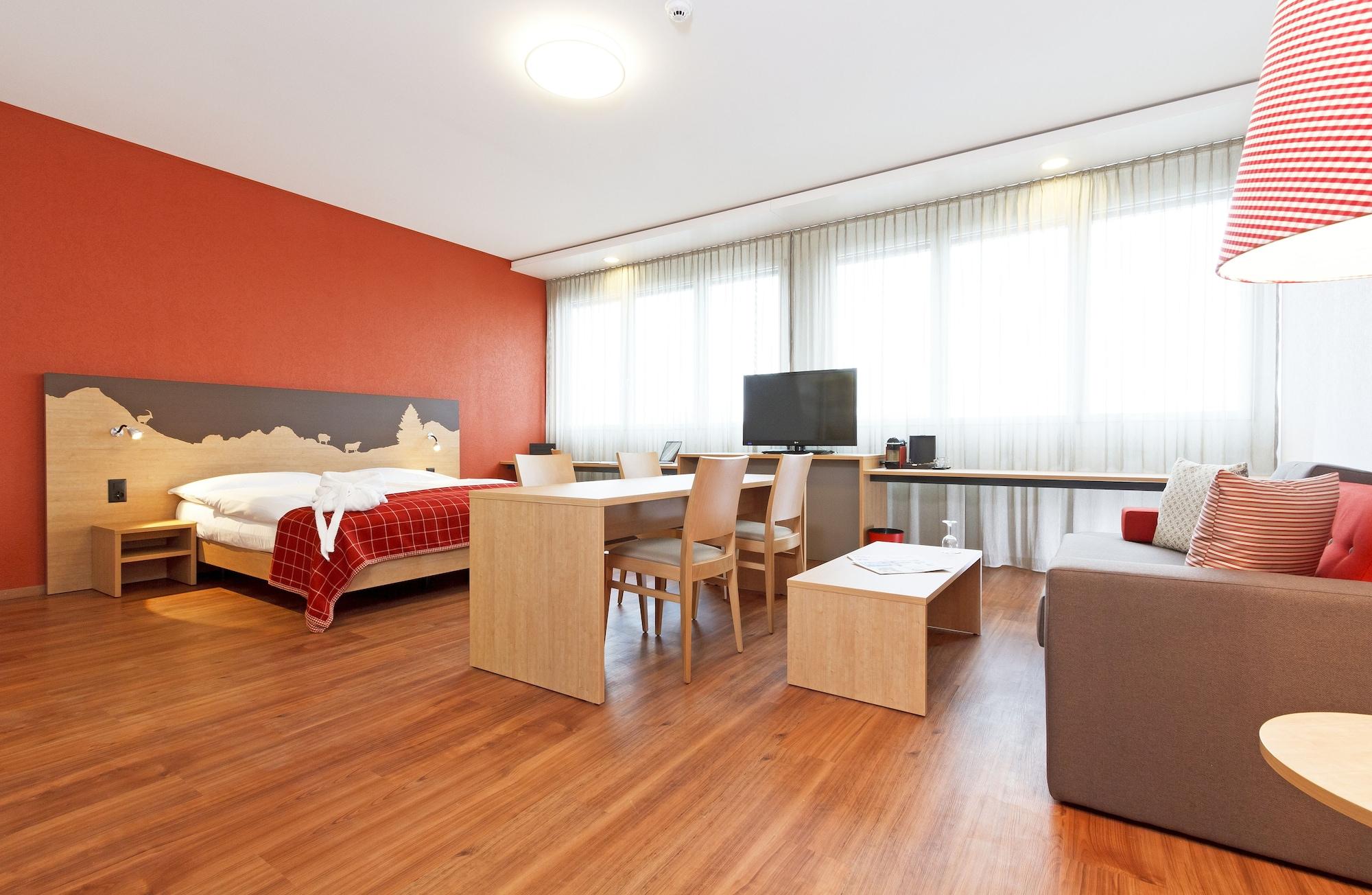 Swissever Hotel Zug Steinhausen Esterno foto