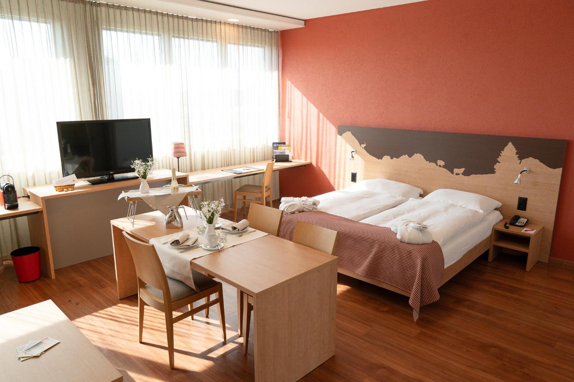 Swissever Hotel Zug Steinhausen Esterno foto